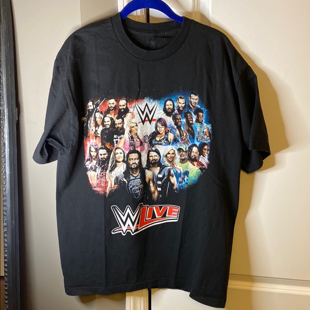 WWE Black 2018 Fall Tour Live Event Roster T-Shirt